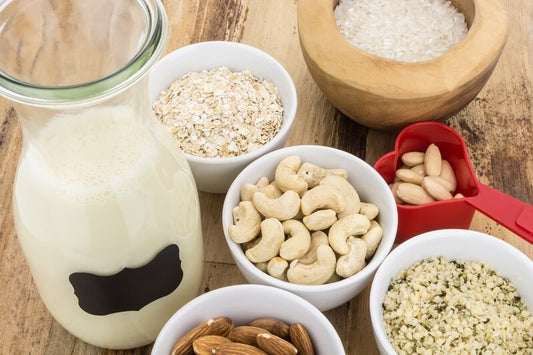Getreide melken, Nuss melken: Pflanzenmilch im Überblick