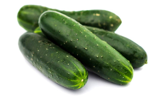 Frische, kurze Bio-Gurken in Großpackung, ca. 5 kg, von BIO PLANET, polnische Bio-Gurken auf dem Markt.