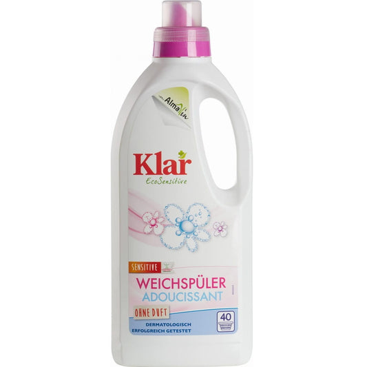 Weichspüler von KLAR, Eco Weichspüler 1000 ml, flüssiges Waschmittel für weiche, frische Wäsche, Blick auf die Flasche