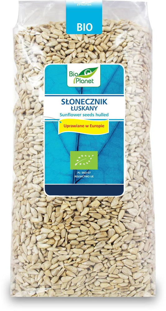Geschälte BIO Sonnenblumenkerne von BIO PLANET in einer 1 kg Packung, sichtbar in der Verpackung.