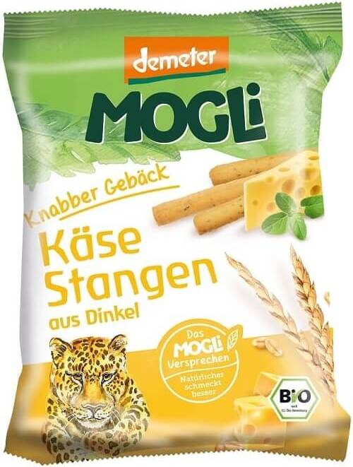 BIO-Käse-Geschmackssticks von MOGLI, 75 g, knusprige Käse-Sticks mit Bio-Geschmack auf weißem Hintergrund
