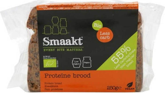 BIO Proteinbrot von SMAAKT, 250 g, frisch und kernig, mit proteinreichem Vollkornmehl, aufgeschnitten mit weicher Kruste.