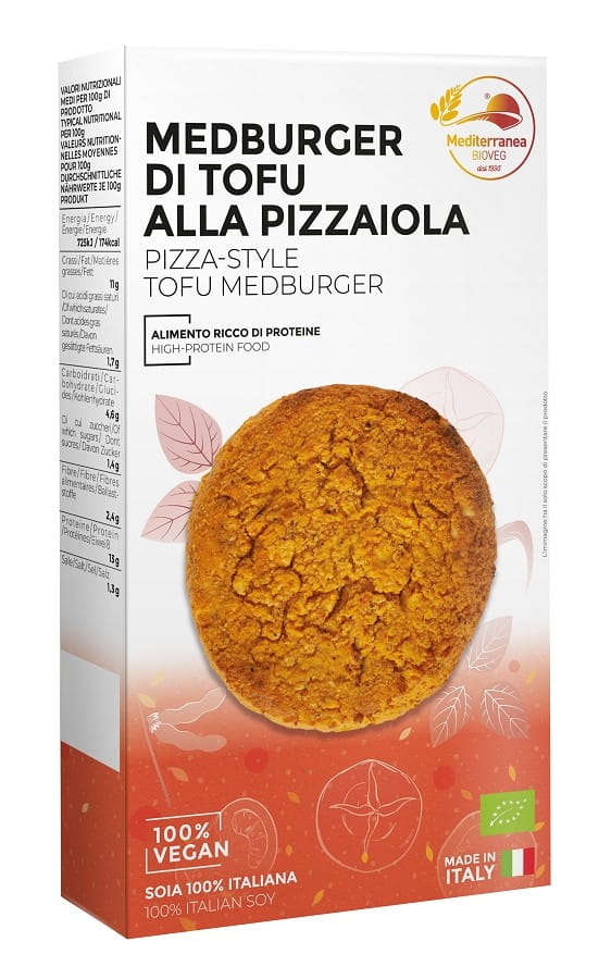 Bio Tofu-Burger mit Pizzageschmack von MEDITERRANEA, 180 g, gegrillt mit Tomaten, Käse und Basilikum auf einem Teller.