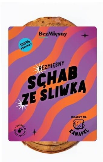 Veganer Schweinelende mit Pflaumen von BEZMIĘSNY MIĘSNY, 100g, pflanzliches Fleischersatzprodukt mit Pflaumenstücken.